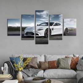 Картина Фантастичний білий Aston Martin Vantage 112x54 см (1402-52)