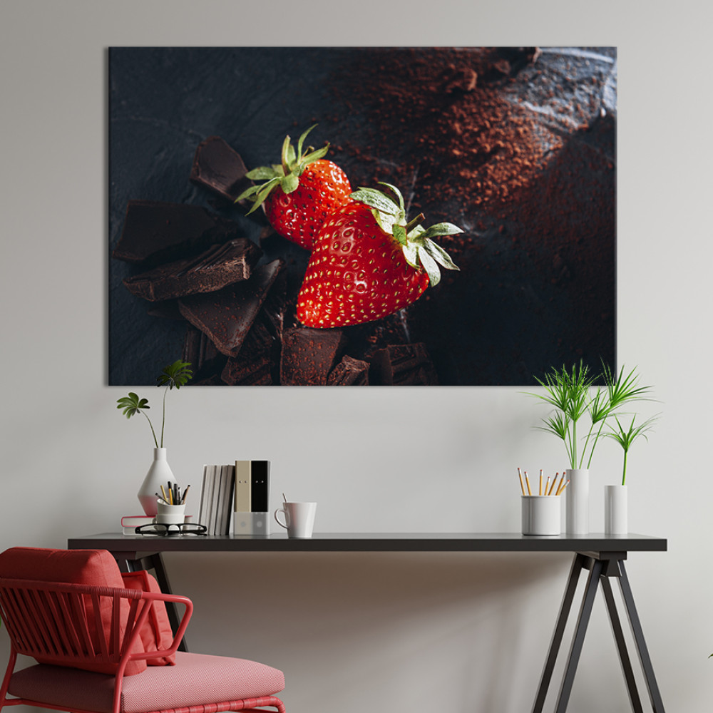 Картина для кухні кафе бару Полуниця з шоколадом 51x34 см (1573-1)