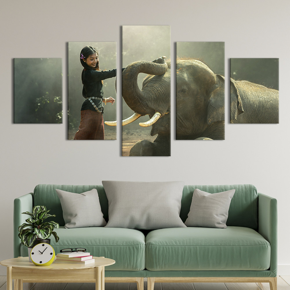 Картина Великий слон та мила дівчина 162x80 см (162-52)