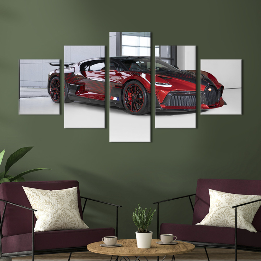 Картина Спорткар Bugatti Divo в червоному кольорі 112x54 см (1300-52)