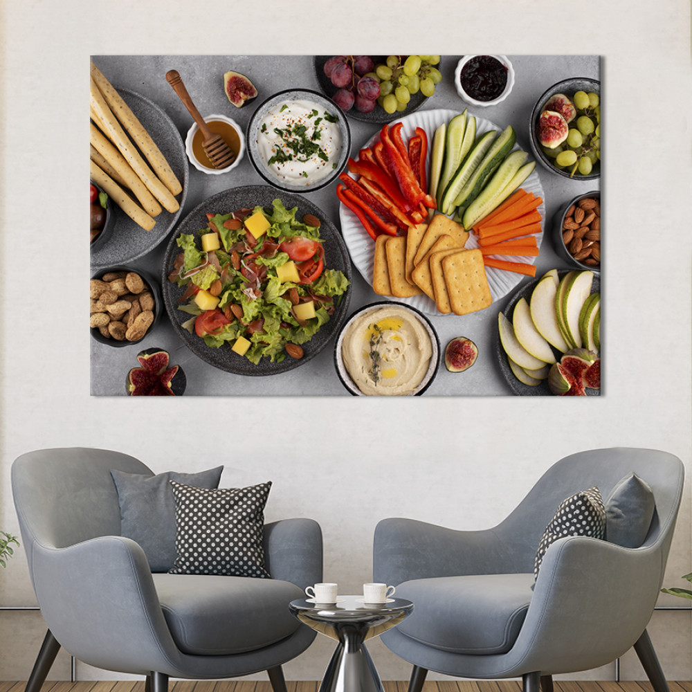 Картина для кухні кафе бару Стіл із салатом та легкими закусками 51x34 см (1638-1)